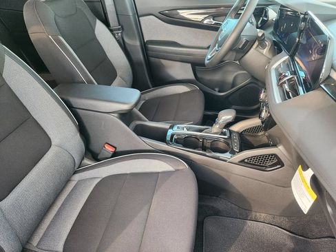 New 2026 Chevrolet TrailBlazer LT w/ Midnight Edition FWD image 10