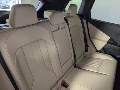 Used 2025 BMW X3 xDrive30i w/ Convenience Package image 30