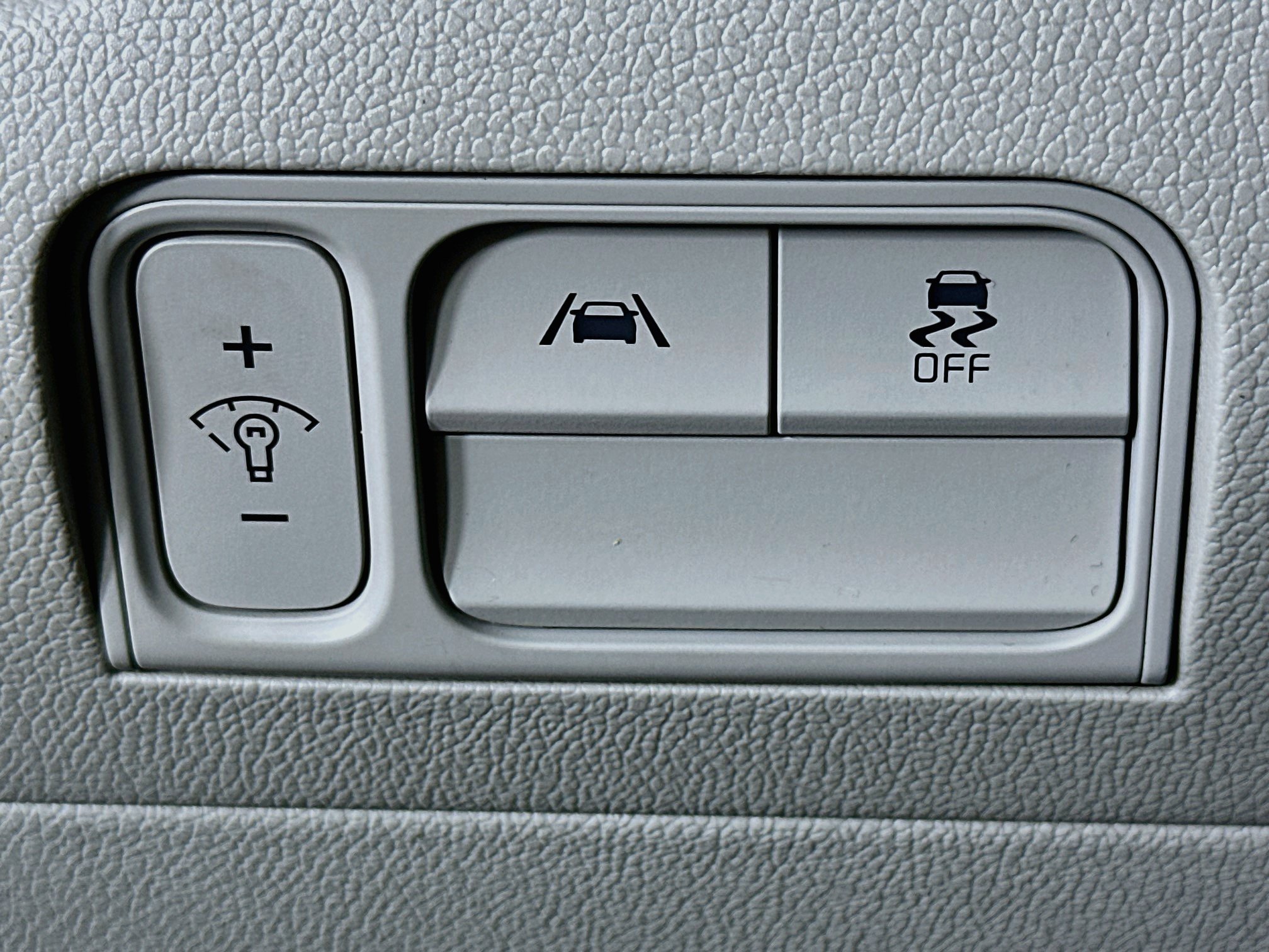 Used 2023 Kia Sorento S w/ Panoramic Sunroof Package FWD image 17