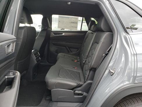 New 2026 Volkswagen Atlas Cross Sport SE AWD/4WD image 7
