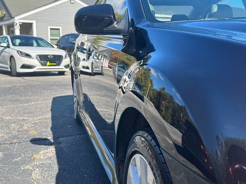 Used 2011 Subaru Legacy 2.5i Limited image 15