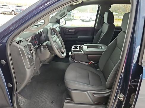 Used 2020 Chevrolet Silverado 1500 Custom w/ Custom Value Package image 9