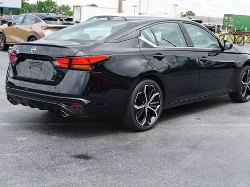 Certified 2025 Nissan Altima 2.5 SR image 7