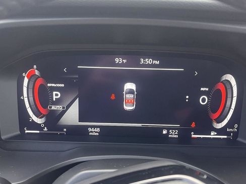 Used 2025 Nissan Rogue SL AWD/4WD image 17