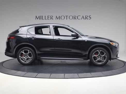 Used 2022 Alfa Romeo Stelvio Ti AWD/4WD image 10