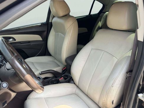 Used 2011 Chevrolet Cruze LTZ FWD image 19