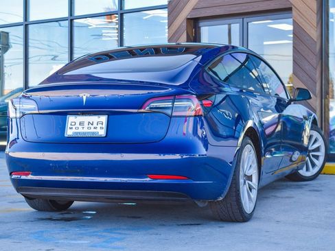 Used 2021 Tesla Model 3 Standard Range Plus image 34