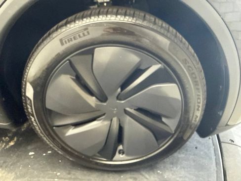 Used 2026 Tesla Model Y AWD image 13