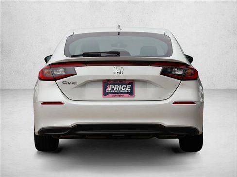 Used 2024 Honda Civic EX-L image 6