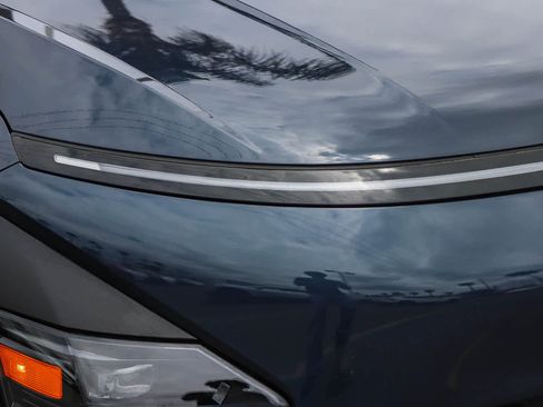 Used 2024 Hyundai Kona SEL FWD image 4