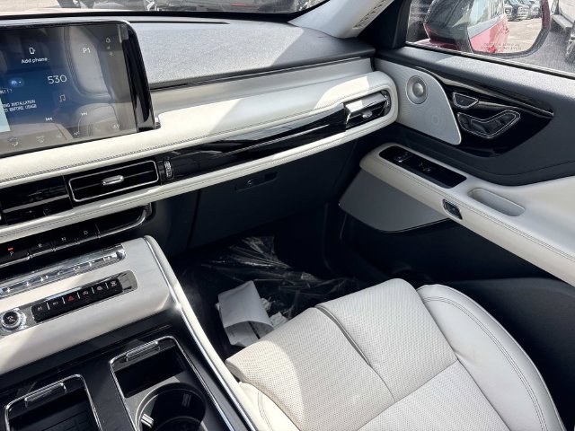 New 2027 Lincoln Aviator Reserve AWD/4WD image 14