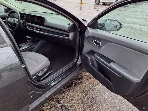 Used 2025 Kia K4 EX FWD image 87