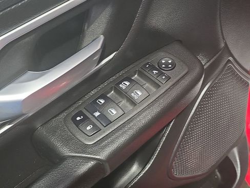 Used 2022 RAM 1500 Lone Star AWD/4WD image 18