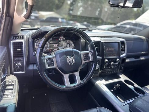Used 2014 RAM 1500 Limited RWD image 17