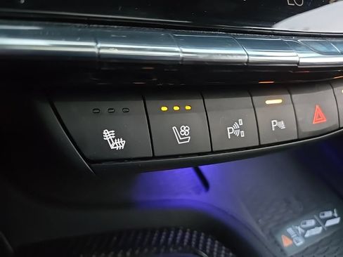 Used 2026 Cadillac CT5 V w/ Technology Package AWD/4WD image 27