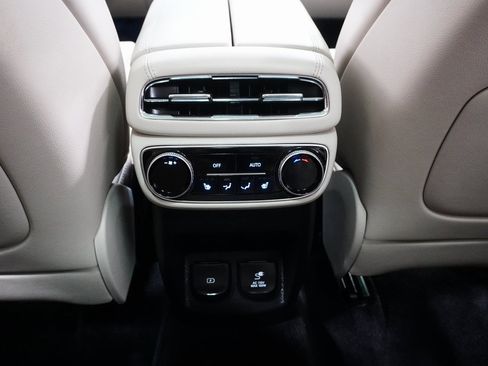 Used 2024 Genesis GV80 3.5T w/ Advanced Package image 17