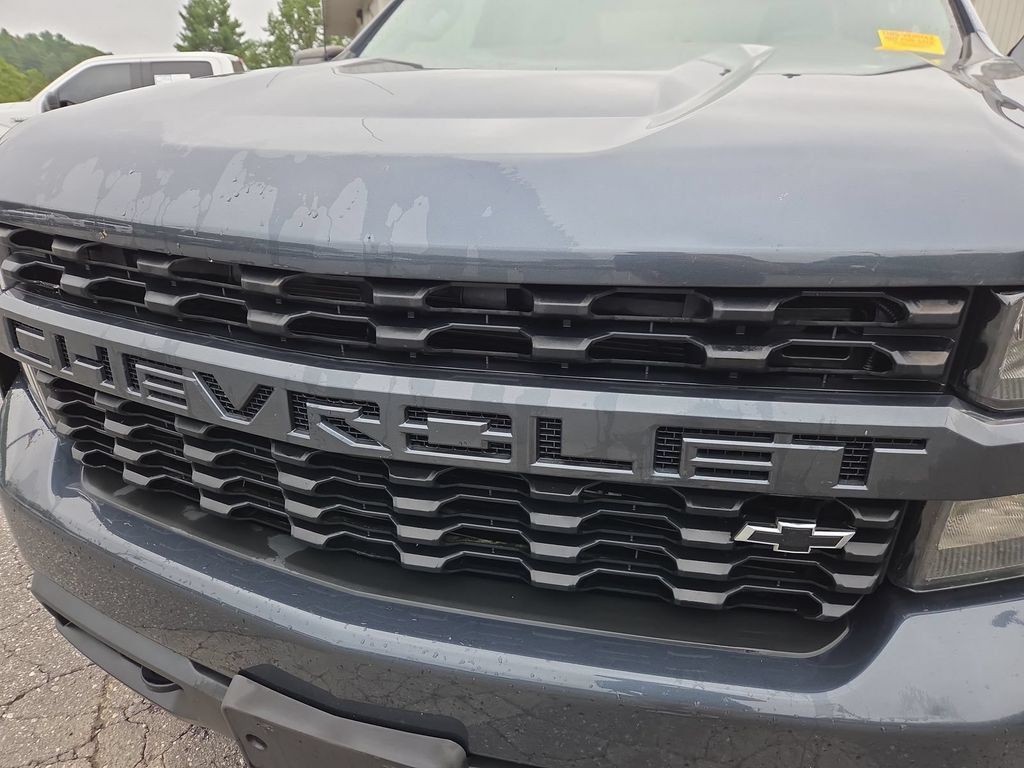Used 2021 Chevrolet Silverado 1500 Custom w/ LPO, Dark Essentials Package AWD/4WD image 21
