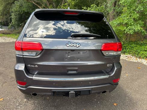 Used 2015 Jeep Grand Cherokee Overland w/ Advanced Technology Group AWD/4WD image 4