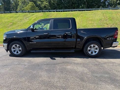 Used 2021 RAM 1500 Laramie AWD/4WD image 4