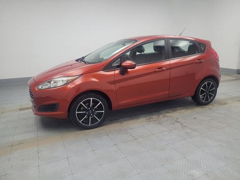 Used 2019 Ford Fiesta SE image 2