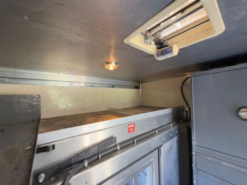 Used 2009 GMC Savana 3500 image 12