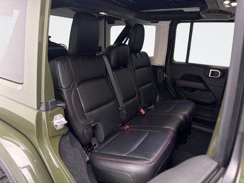 Used 2021 Jeep Wrangler Unlimited Rubicon image 18