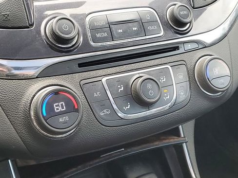 Used 2015 Chevrolet Impala LTZ image 18