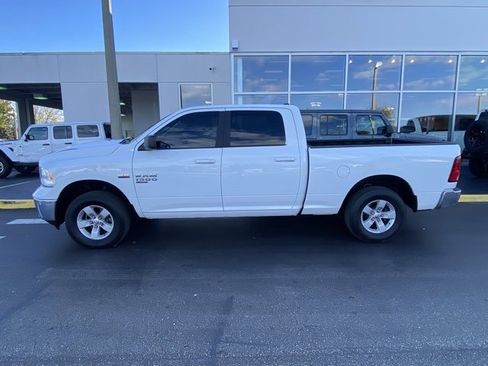 Used 2021 RAM 1500 Classic SLT image 5