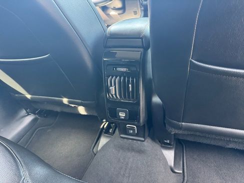 Used 2022 Jeep Compass Limited image 23