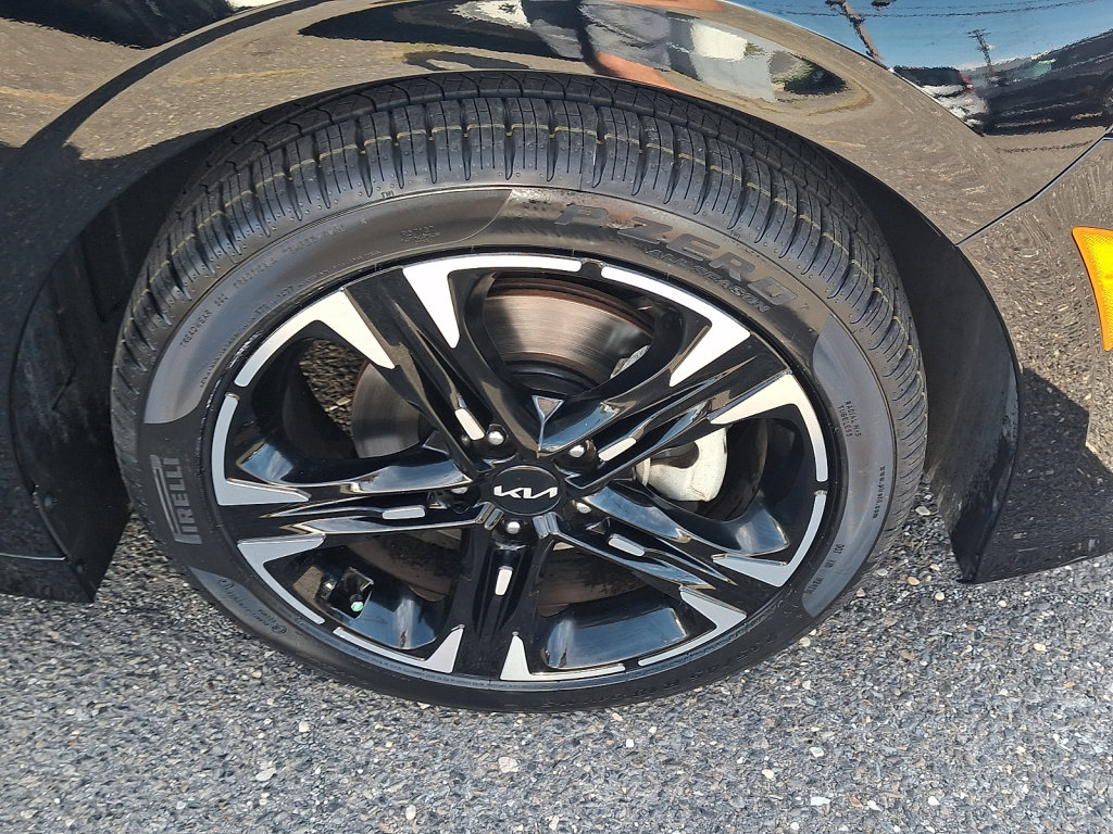 Used 2024 Kia K5 GT-Line w/ GT-Line Premium Package FWD image 11
