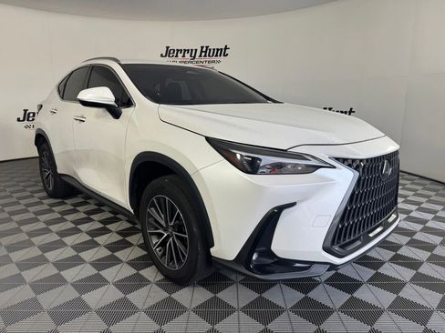 Used 2024 Lexus NX 250 FWD w/ Towing Package (2000 Lbs) image 6