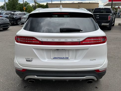 Used 2017 Lincoln MKC Premiere FWD image 4