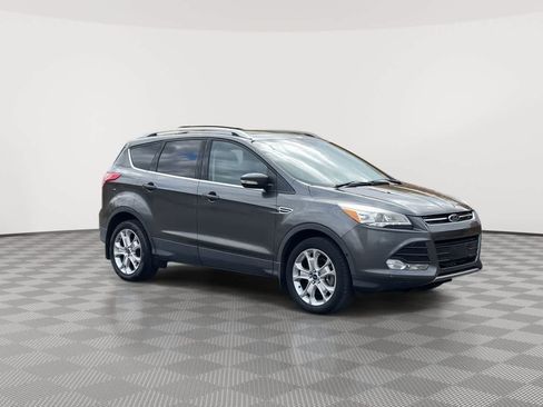 Used 2016 Ford Escape Titanium w/ Equipment Group 301A image 2
