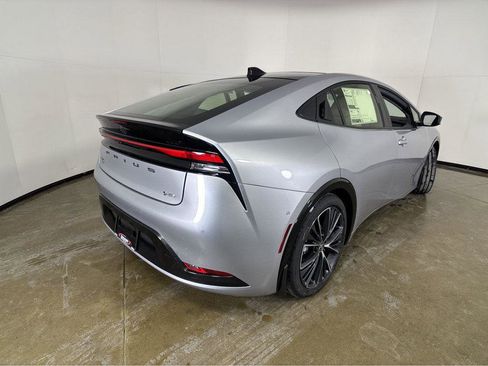 New 2026 Toyota Prius Limited image 15