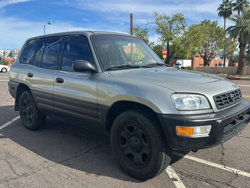 Used 1999 Toyota RAV4 2WD 4-Door image 37