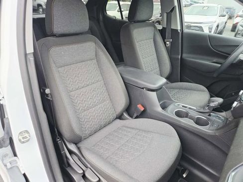 Used 2023 Chevrolet Equinox LT FWD image 12