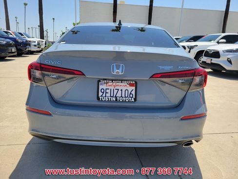 Used 2022 Honda Civic Sport image 5