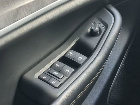 Used 2023 Jeep Grand Cherokee 4WD 4xe image 30