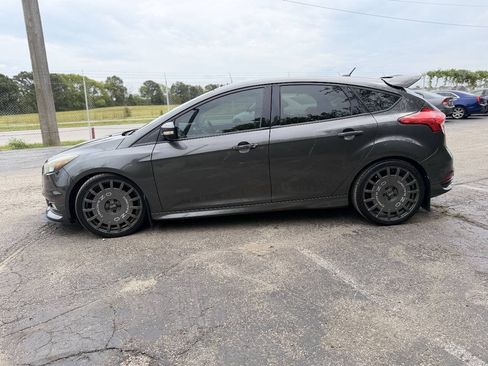 Used 2015 Ford Focus ST FWD image 6