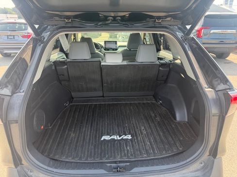 Used 2022 Toyota RAV4 XLE Premium AWD/4WD image 11