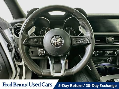 Used 2023 Alfa Romeo Stelvio Veloce AWD/4WD image 16