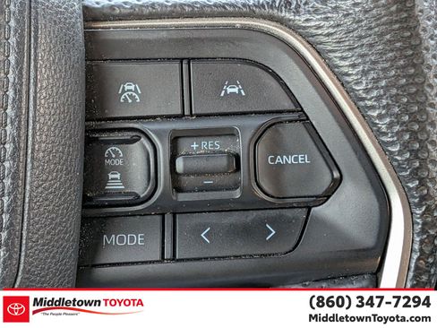 Certified 2025 Toyota Tacoma TRD Off-Road image 20