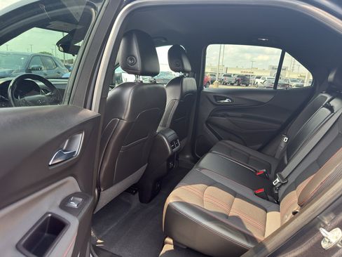 Certified 2022 Chevrolet Equinox RS w/ Infotainment Package AWD/4WD image 29