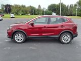 Used 2022 Nissan Rogue Sport SV w/ Technology Package image 2