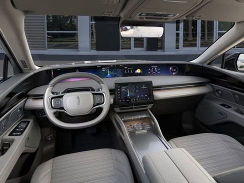 New 2025 Lincoln Nautilus Reserve w/ Jet Appearance Package image 9