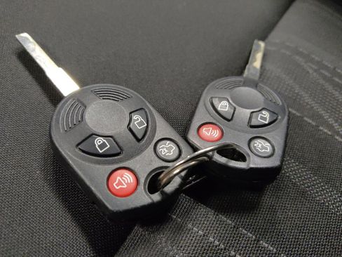 Used 2018 Ford Focus SE image 32