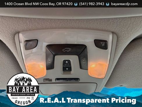 Used 2011 Toyota Sienna SE w/ Preferred Pkg FWD image 18