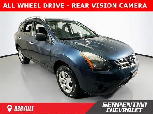 Used 2015 Nissan Rogue S w/ Convenience Package image 1