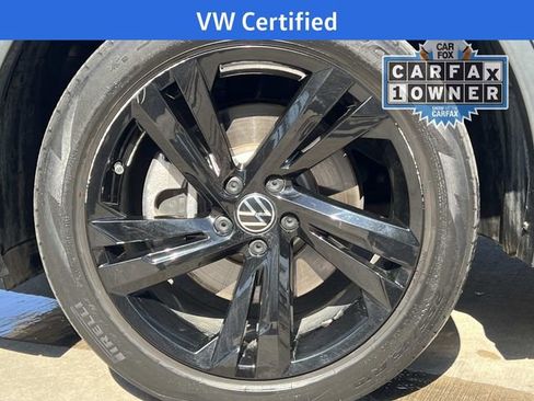 Certified 2023 Volkswagen Tiguan SE R-Line image 7