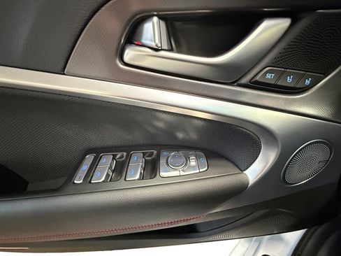 Used 2025 Genesis G70 3.3T Advanced image 18